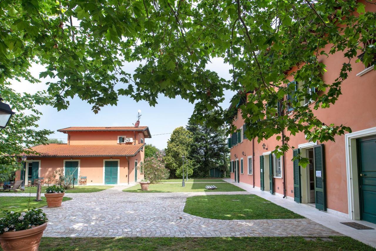 Relais Villa Isabel Pietrasanta Kültér fotó