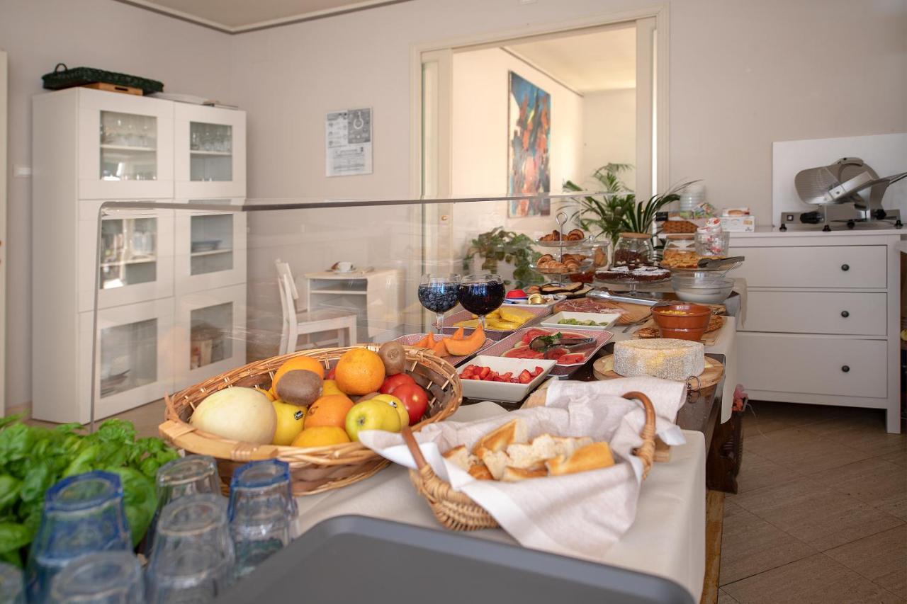 Relais Villa Isabel Pietrasanta Kültér fotó